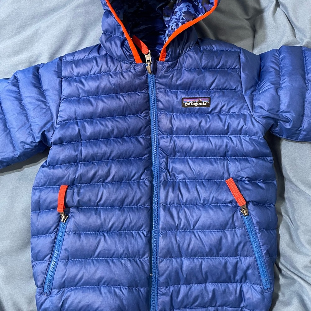 4T Patagonia down reversible jacket